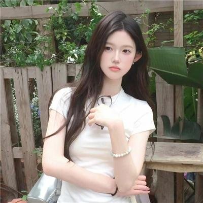 湖泊上的日出